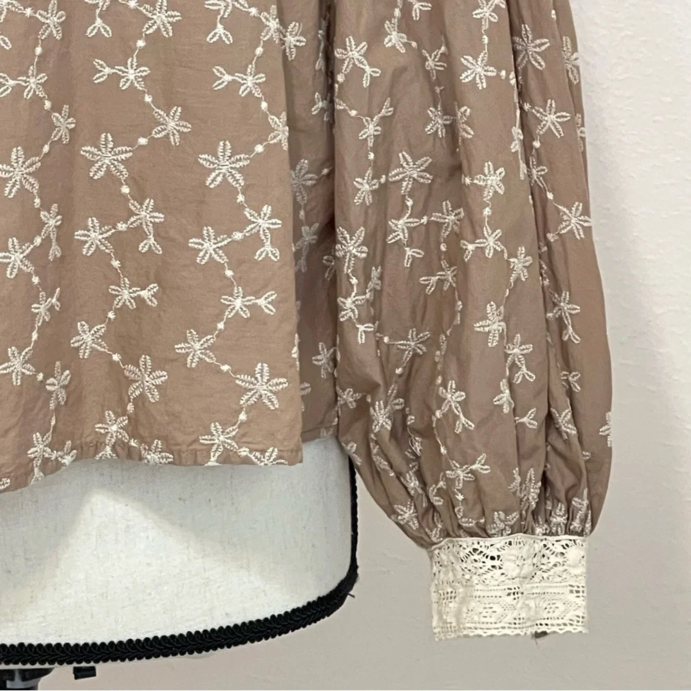 Zara Embroidered Cotton Puff Sleeve Blouse Size Medium
